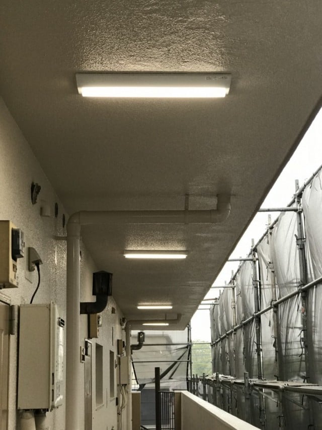廊下LED照明